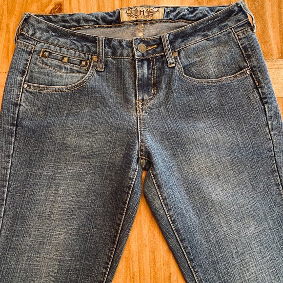 HINT Jeans - Distressed Stretch Denim - Size 9 - Picture 3 of 6
